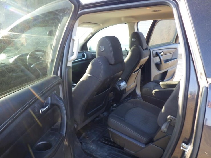 2016-chevrolet-traverse-image-7