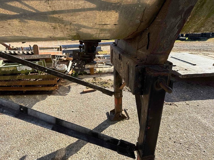 1976-6500-gal-ss-tanker-image-10