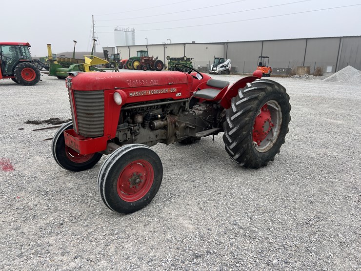 1958-massey-ferguson-65-image-1
