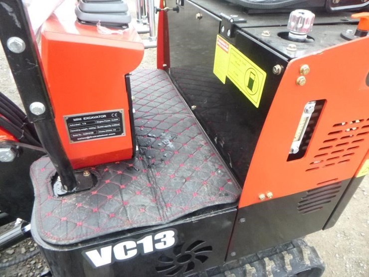 2025-vicsec-vc13-hydraulic-excavator-image-18