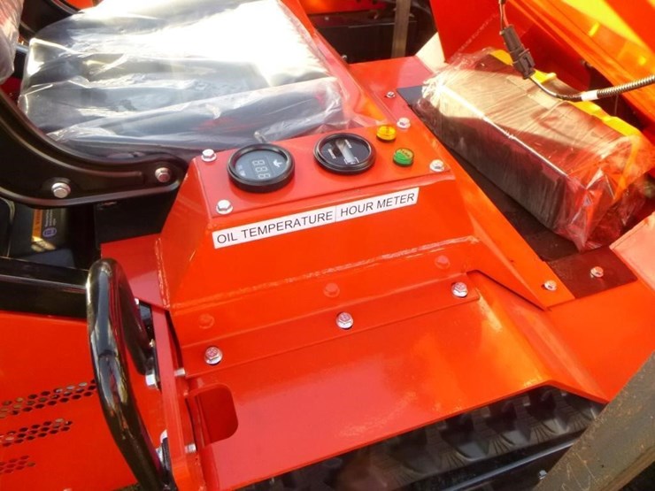 2025-agt-sda-140t-skid-steer-track-loader-image-16