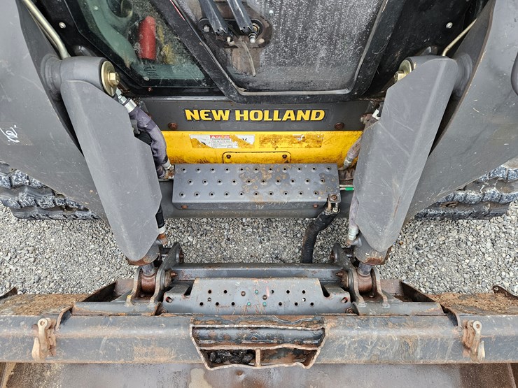 2019-new-holland-c245-image-5
