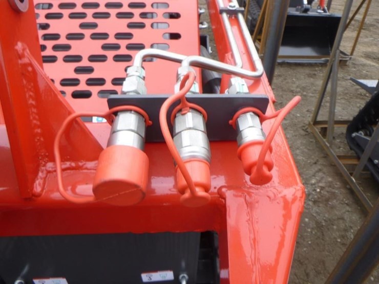 2025-agt-ysrt14-skid-steer-track-loader-image-10