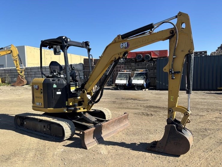 2022-caterpillar-303.5-image-2