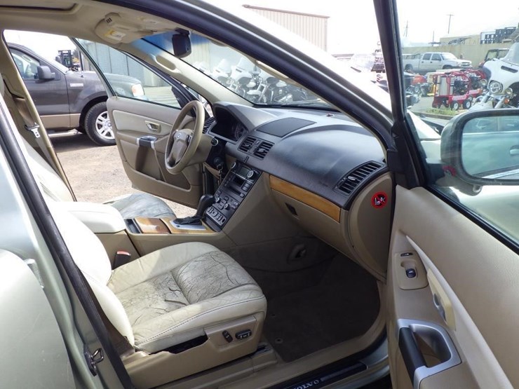 2008-volvo-xc90-image-6