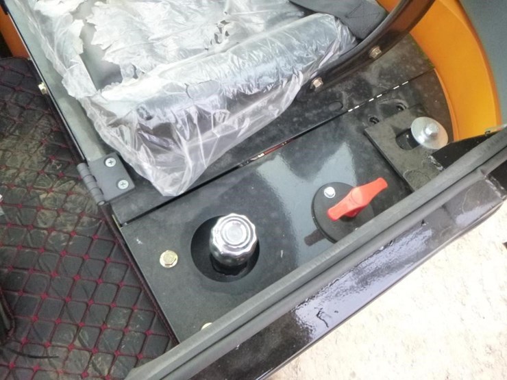 2025-vicsec-vc13c-hydraulic-excavator-image-22