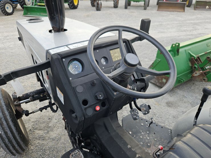 #203585-•-white-6045-tractor-image-12