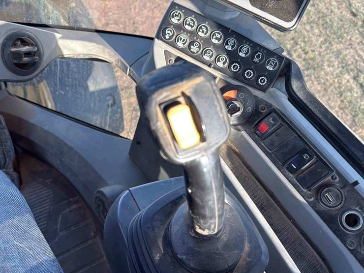 caterpillar-930m-image-21