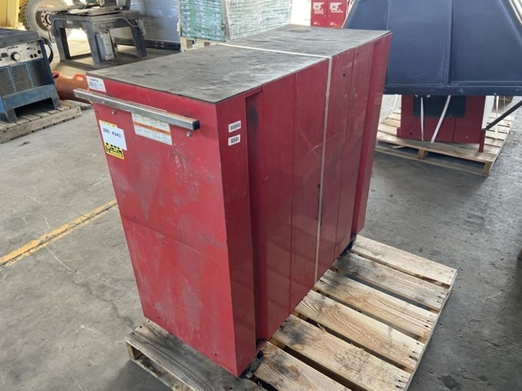 napa-tool-cabinet-image-3