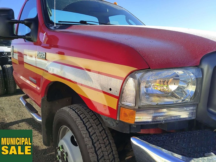 2004-ford-f450-image-32