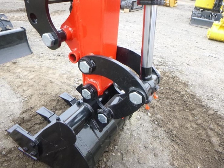 2025-vicsec-vc13-hydraulic-excavator-image-11