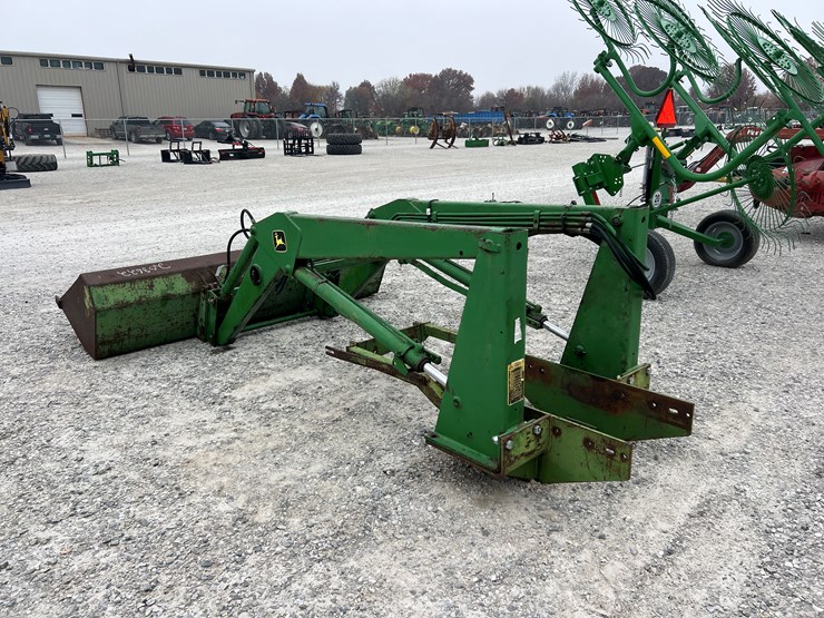 john-deere-158-image-5