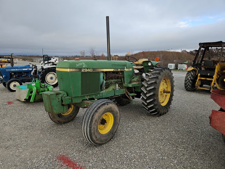 1980-john-deere-2940-image-1