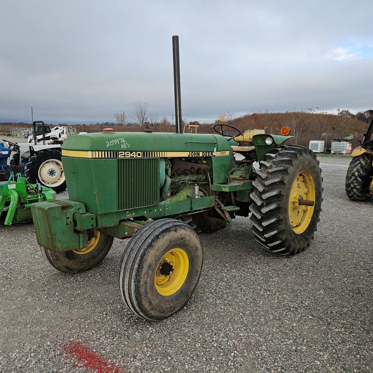 1980 JOHN DEERE 2940