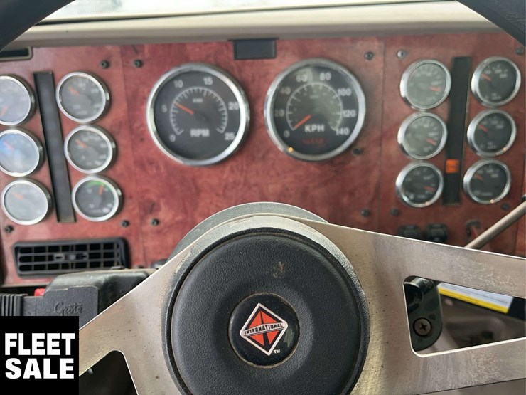 2003-international-9200i-image-12