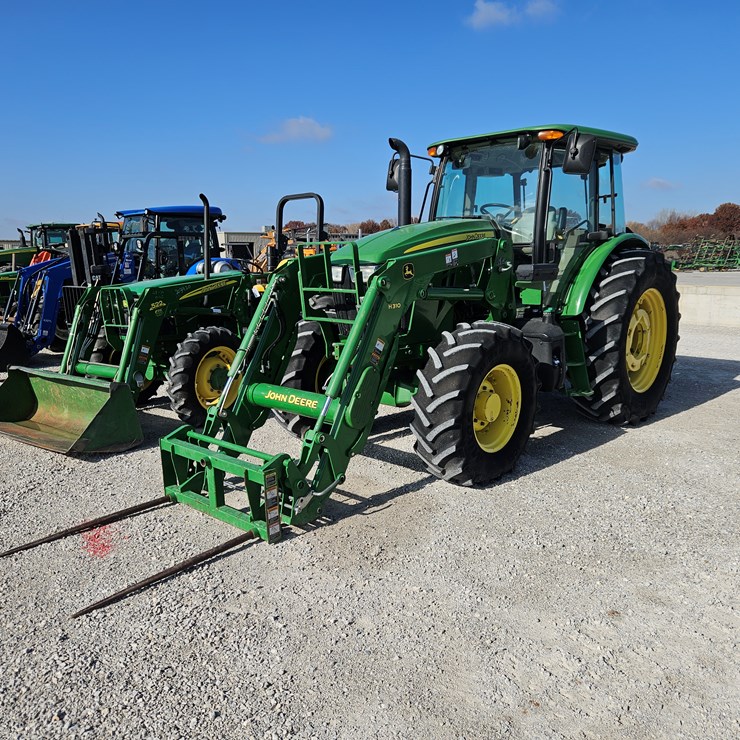 2016 JOHN DEERE 6105E