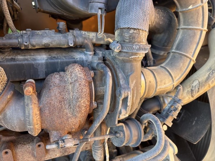 2017-case-586h-image-40