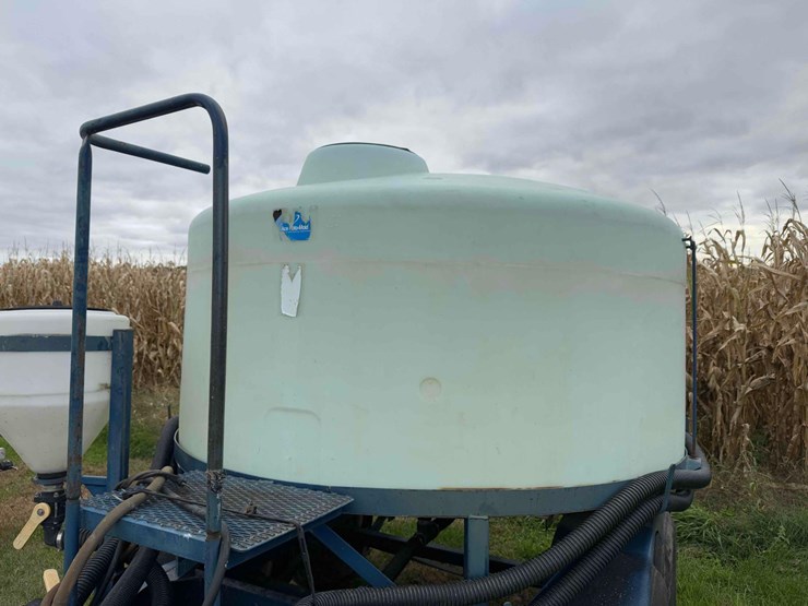 1200-gal-duo-lift-tandem-nurse-trailer-image-13