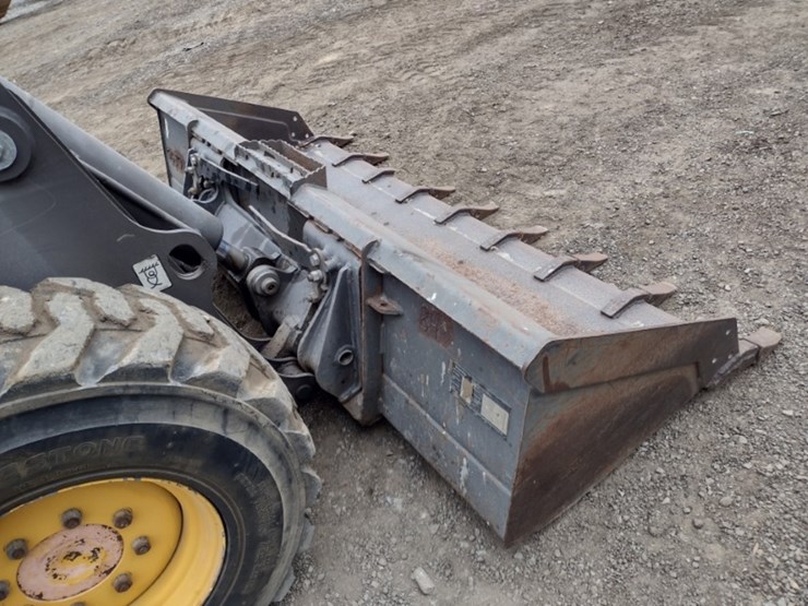 volvo-mc135c-image-14