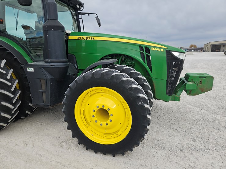 2014-john-deere-8345r-image-5