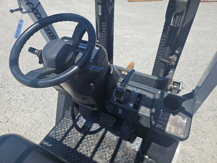 #203104-•-2017-unicarrier-mcp1f2a25-forklift-image-9