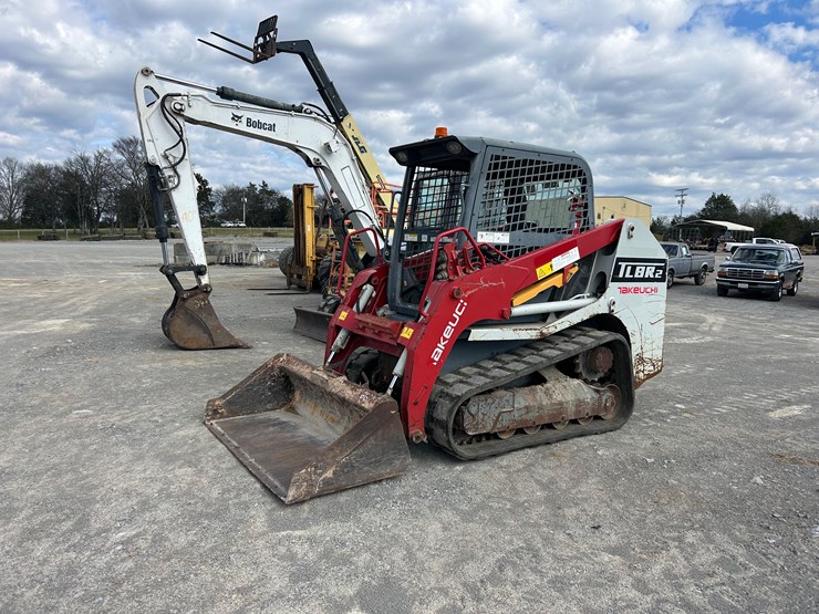 2021-takeuchi-tl8r2-image-1