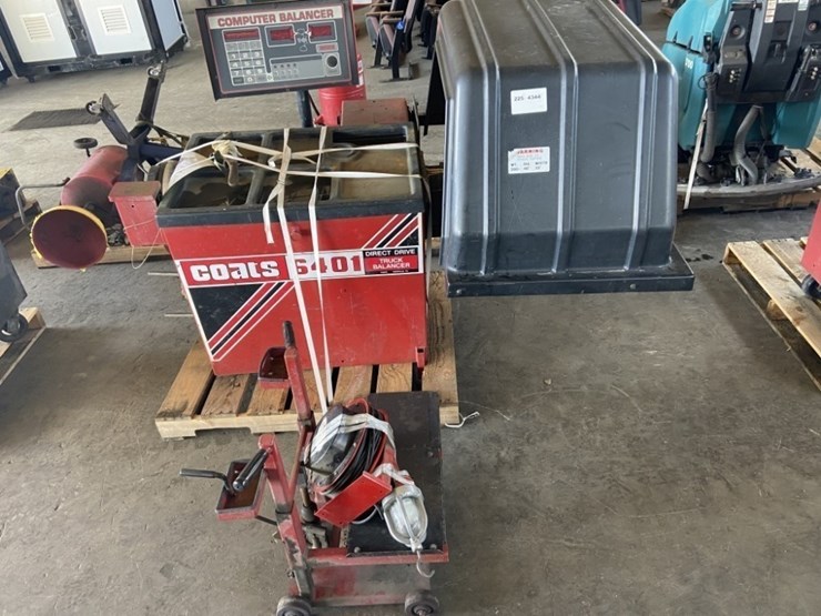 coats-6401-direct-drive-wheel-balancer-image-2