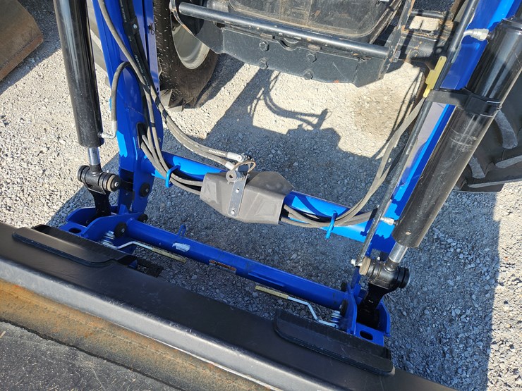 2020-new-holland-workmaster-120-image-5