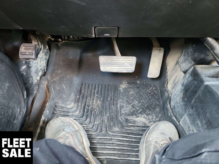 2018-gmc-sierra-2500hd-image-14