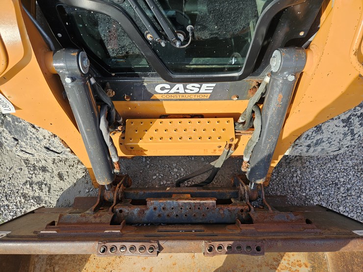 2012-case-sv250-image-5