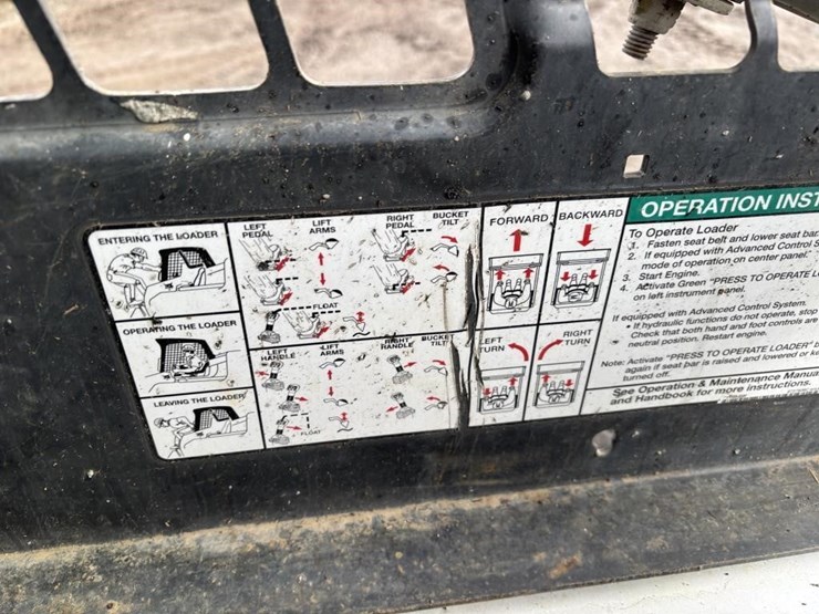 2012-bobcat-s175-image-23