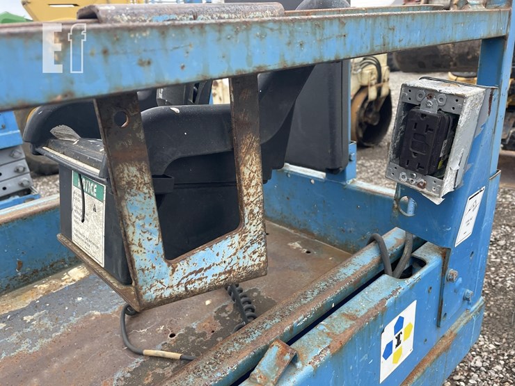 genie-gs1930-image-12