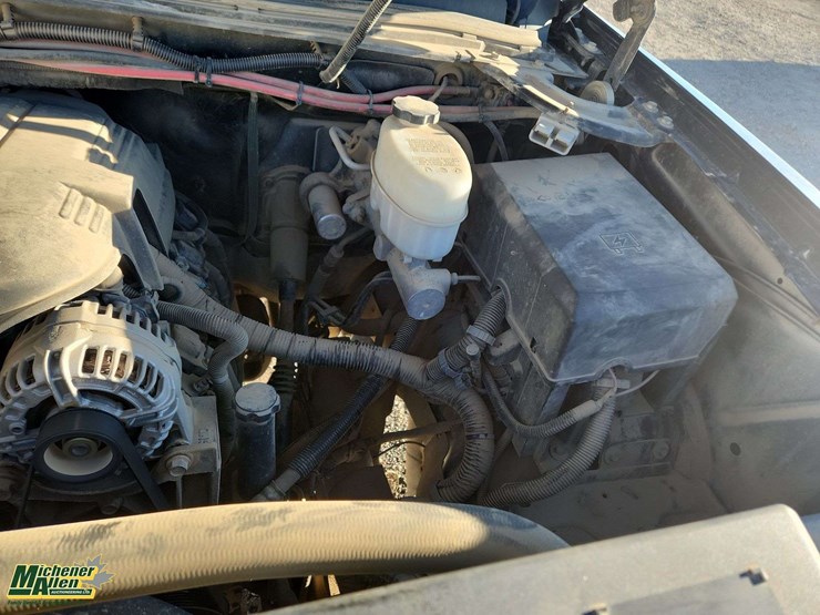 2013-chevrolet-silverado-2500hd-lt-image-29