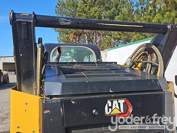 2021-caterpillar-299d3-image-17