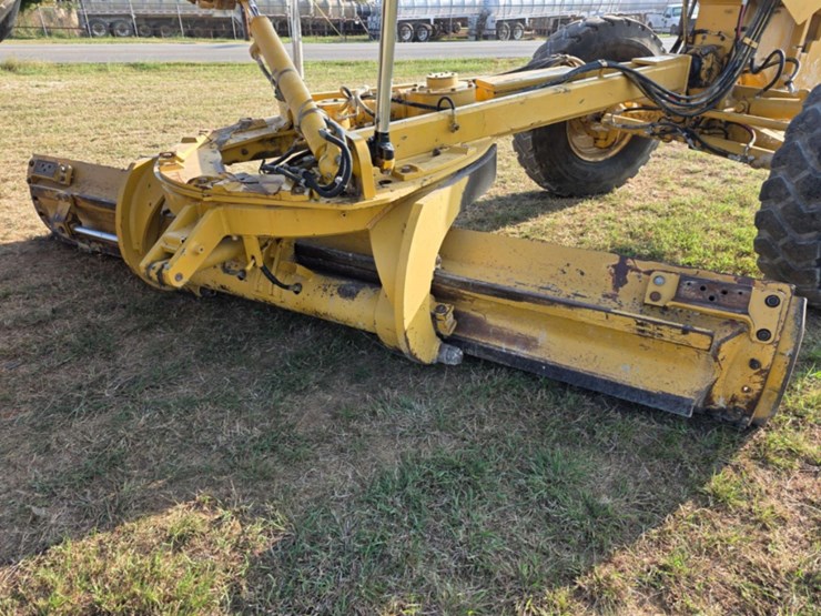 2015-caterpillar-140m3-image-23