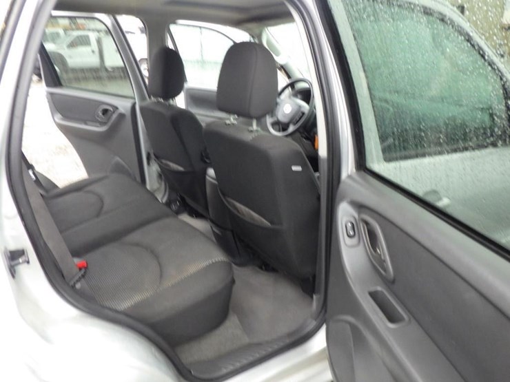 2005-mazda-tribute-image-8