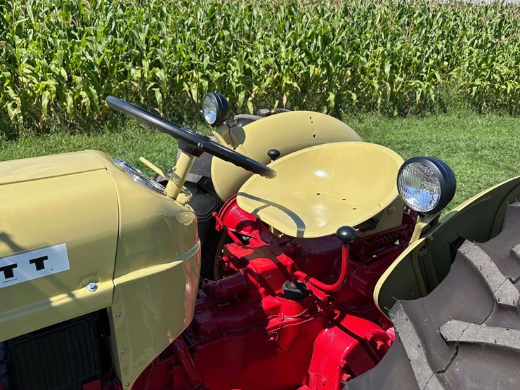 cockshutt-550-image-95