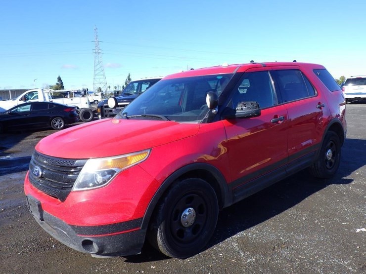 2013-ford-explorer-image-1