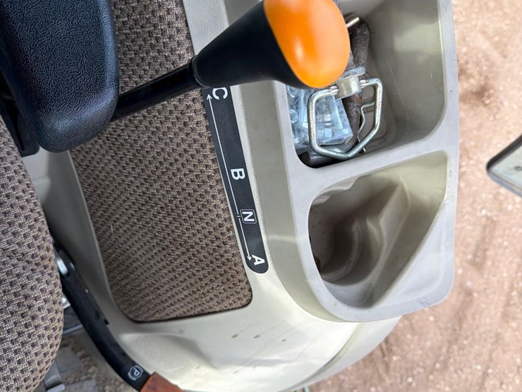 2021-john-deere-4066r-image-18