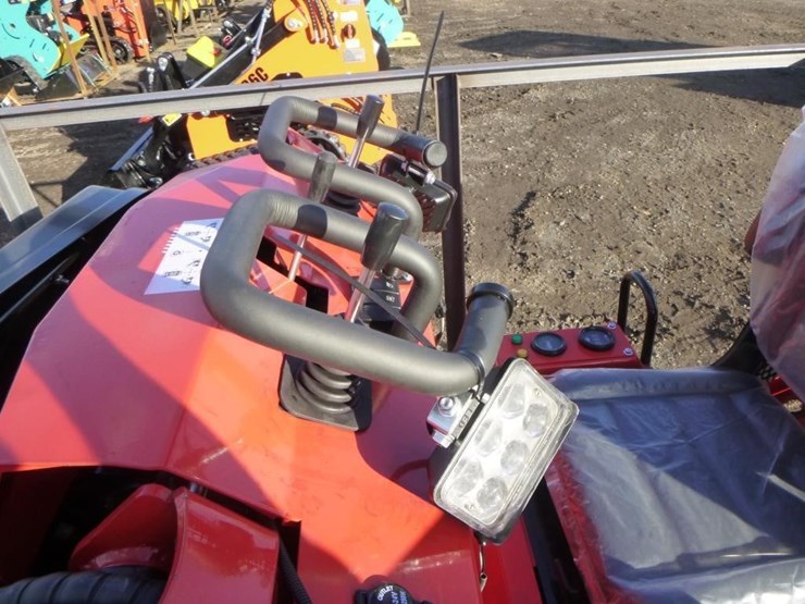 2025-agt-sda-140t-skid-steer-track-loader-image-14