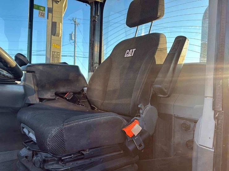 caterpillar-930m-image-19