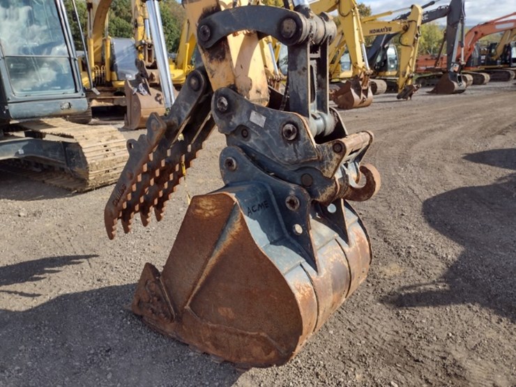 hyundai-hx140-lc-image-17