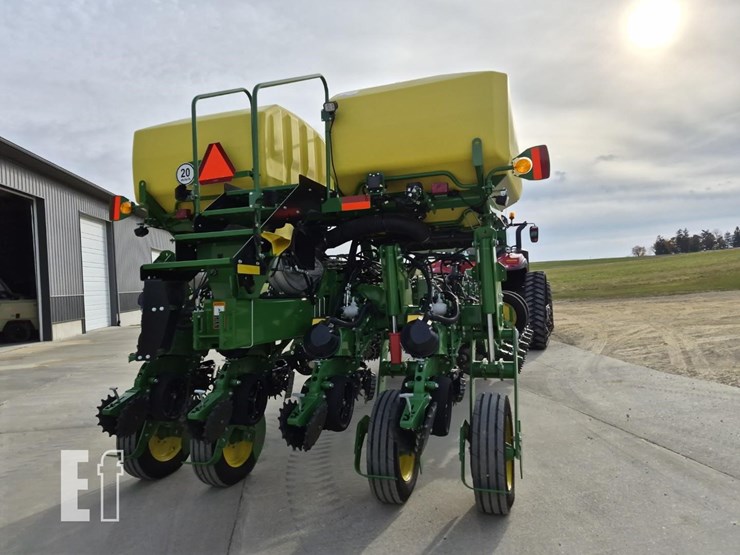 john-deere-1775-image-8