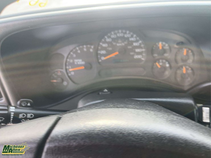 2005-gmc-sierra-3500-image-13