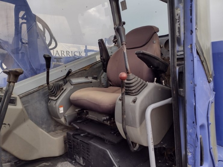 komatsu-pc128uu-2-image-13