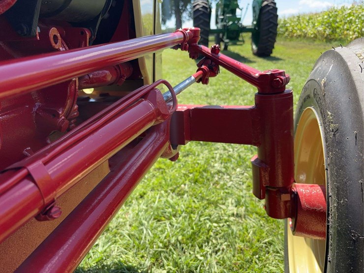 cockshutt-550-image-34