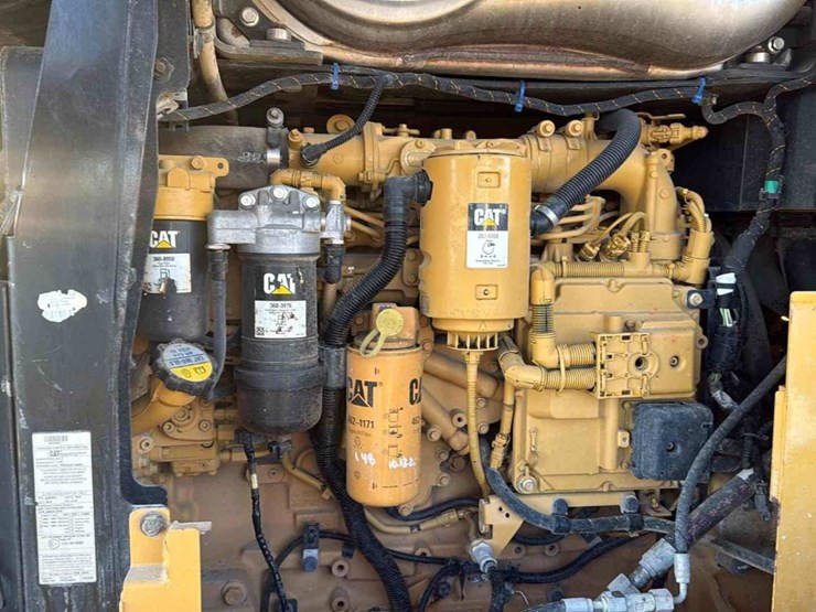 caterpillar-930m-image-14