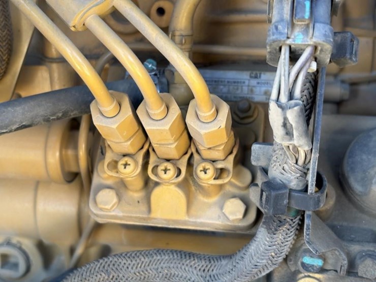 2022-caterpillar-302.7cr-image-54