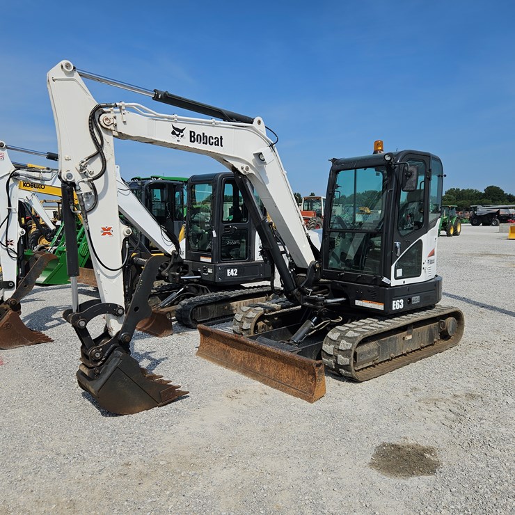 2016 BOBCAT E63