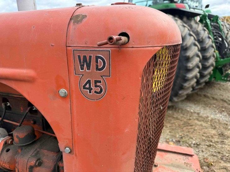 allis-chalmers-wd-45-tractor-image-2